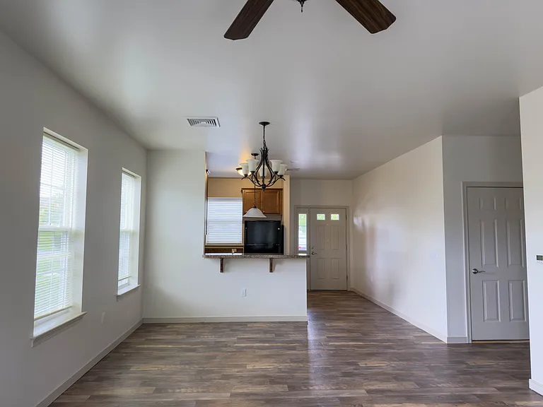 1983 Shady Oak Dr — Photo 4