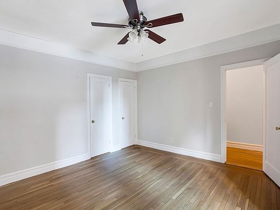 3rd image of 209 W 104th St APT 6A