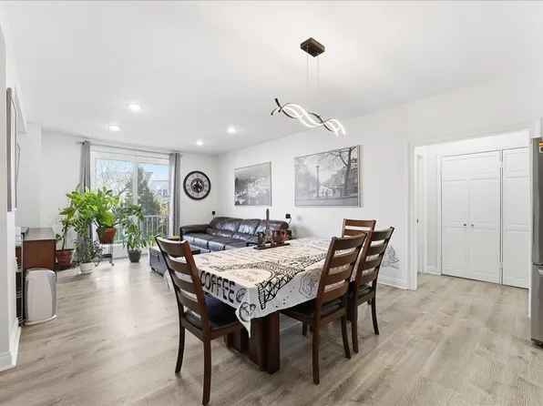 101 Shearwater Ct East image 2 of 46