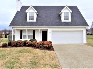 1260 Saint Andrews Dr, Murfreesboro, TN 37128
