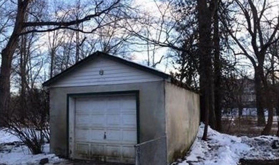 2nd image of 2 Brookside Rd #162