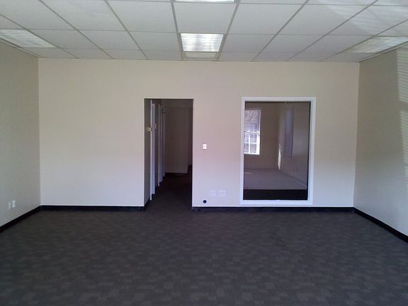 4th image of 300 W Broome St Suite 100