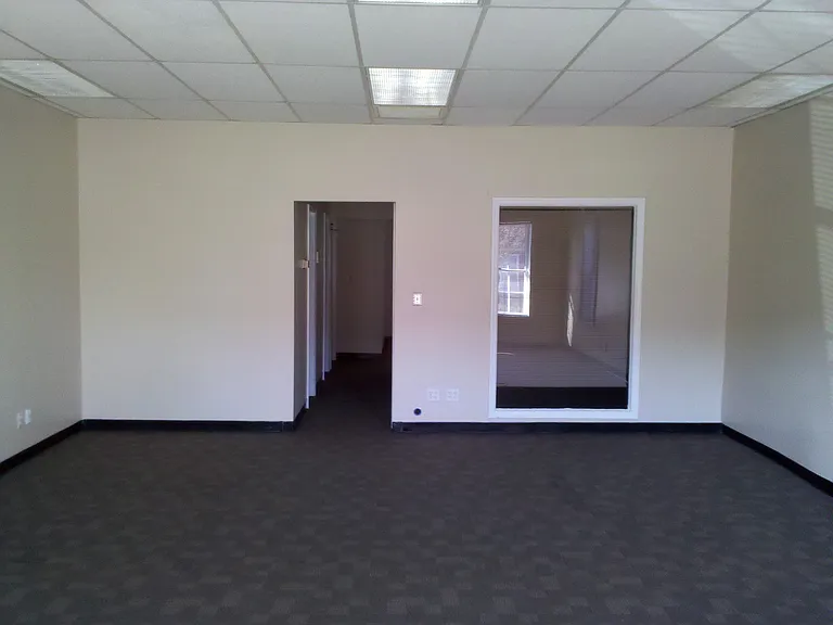 300 W Broome St #100 — Photo 4