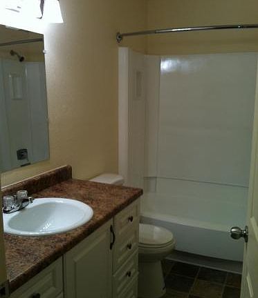 4th image of 4004 W Lake Sammamish Pkwy NE APT B3