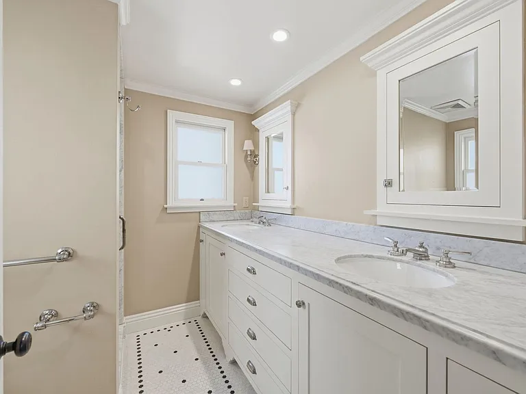 1520 Miramar Dr — Photo 31