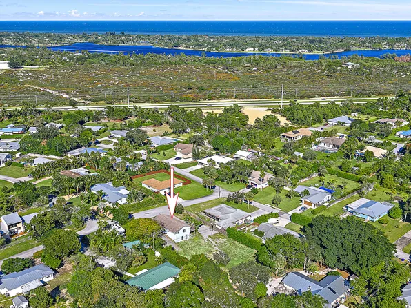 9506 SE Karin Street, Hobe Sound, FL 33455