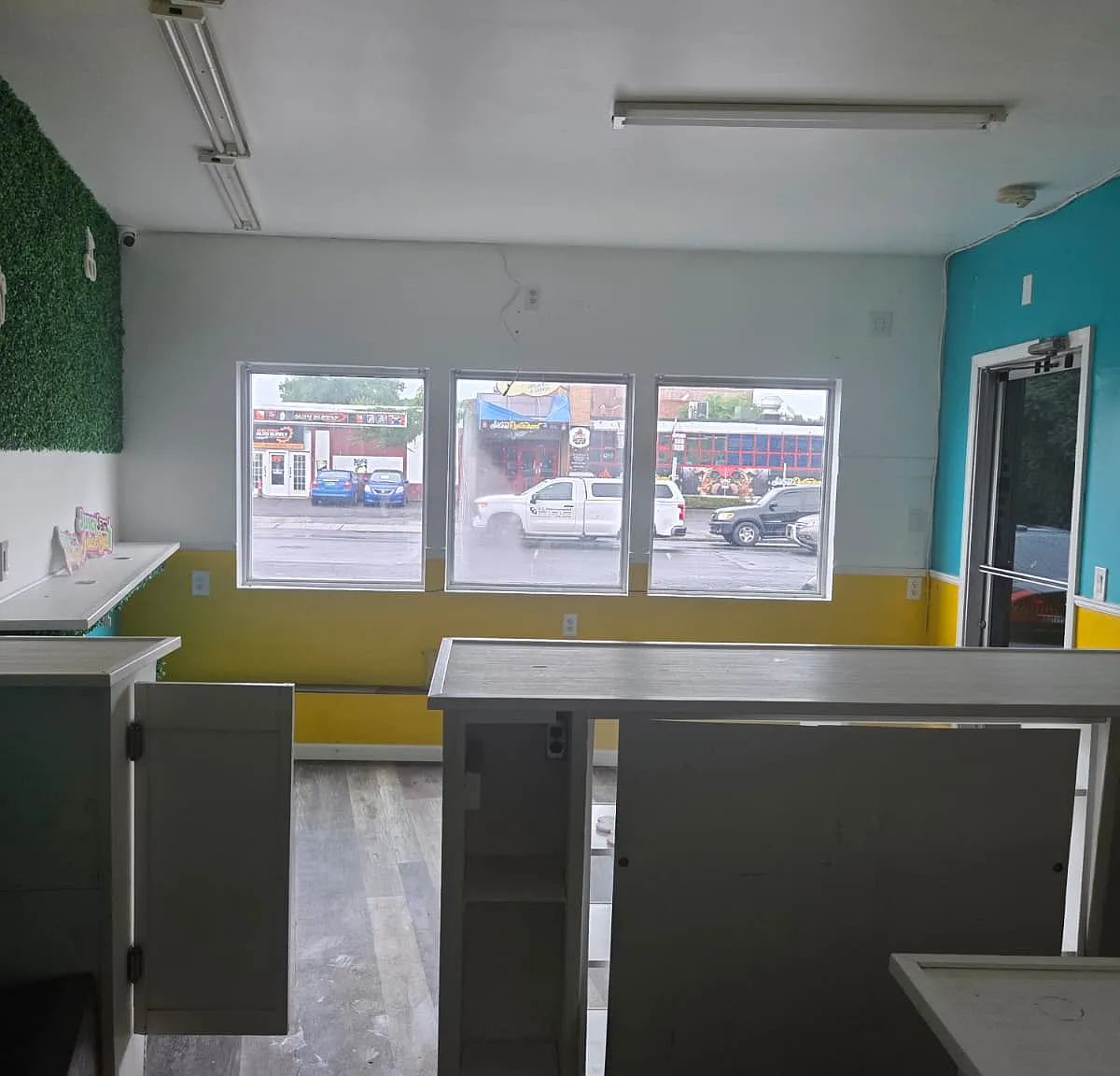 Terry Square Plaza - 6 — Photo 3