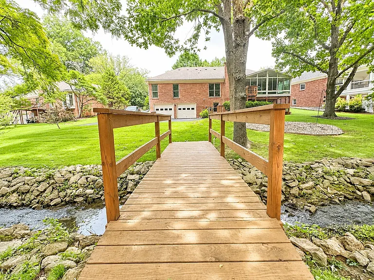 9205 Whitegate Ct — Photo 45