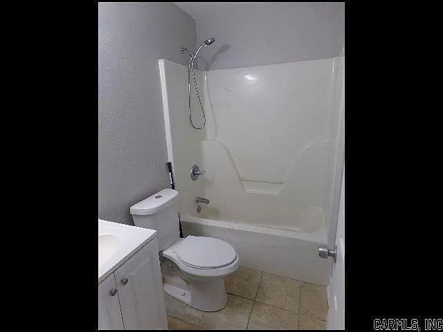 185 Charles Dr — Photo 8