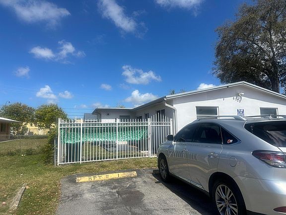 3rd image of 6109 SW 30th Street