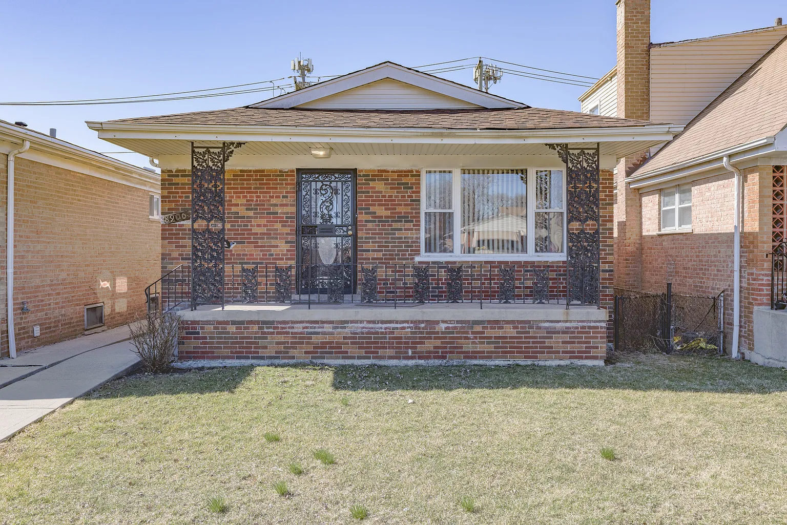 8906 S Halsted St photo 1