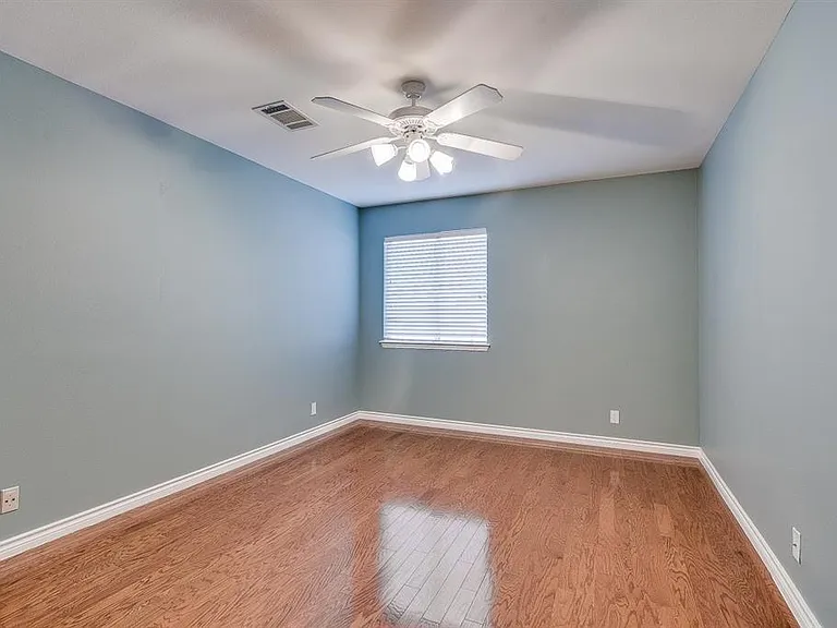 11700 Lemens Spice Cv — Photo 36