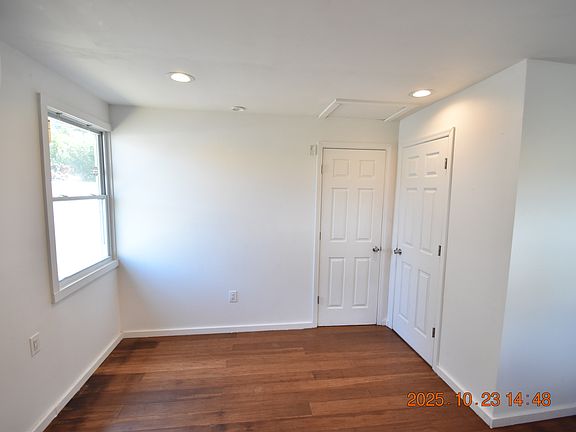 3rd image of 4520 1/2 Burlington Ave N