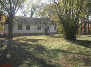 9266 Ridge Rd, Dittmer, MO 63023