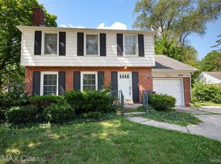 28411 Eldorado Pl, Lathrup Village, MI 48076