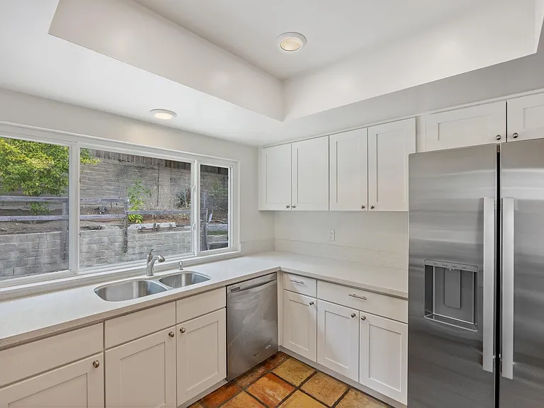 1114 Evenstar Ave — Photo 37