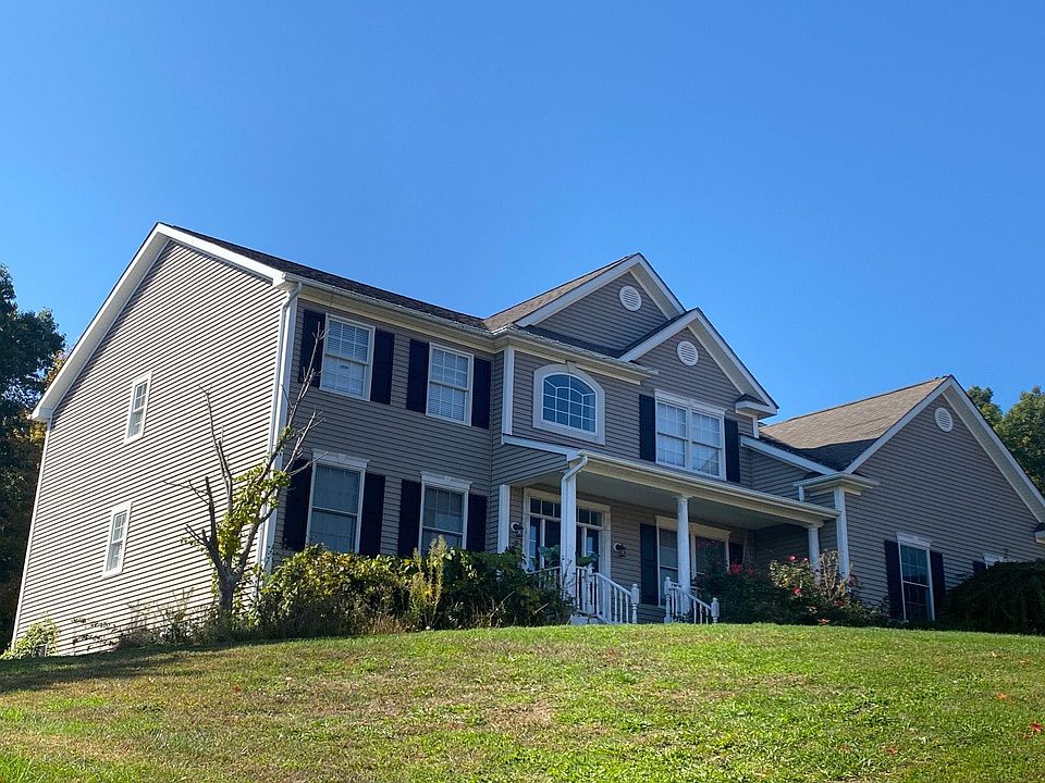 2nd image of 84 Ridgemont Dr