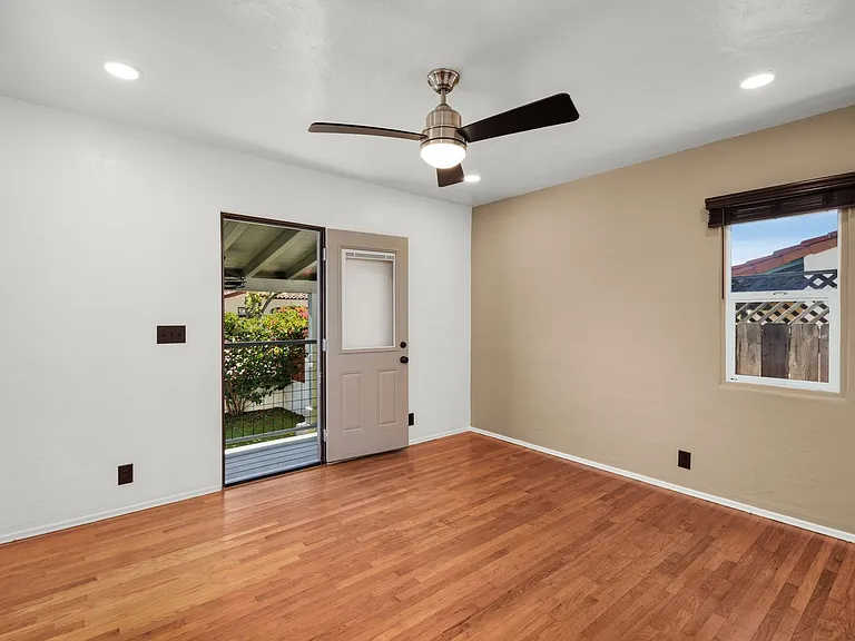 4715 Soria Dr — Photo 14