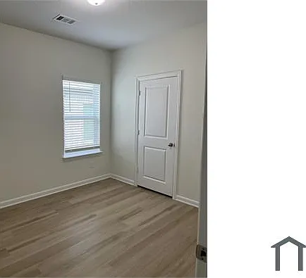 2082 Hartley Dr — Photo 9