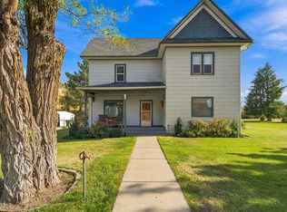 318 C St, Endicott, WA 99125