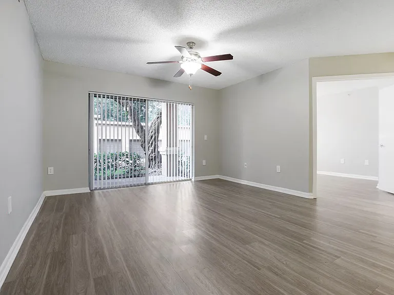 Pembroke Pines Landings Apartments — Photo 12