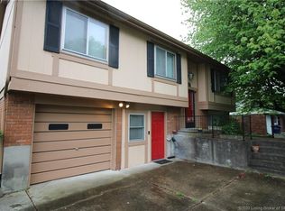 702 E Saint Joe Rd, Sellersburg, IN 47172