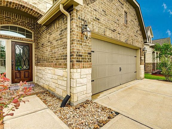 2nd image of 2704 Secret Falls Ct