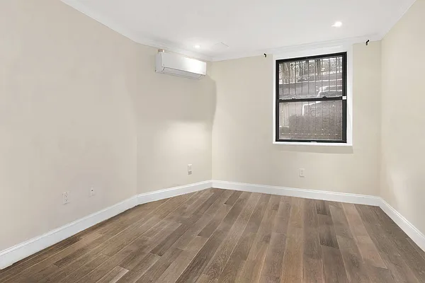 Rented by Halstead Real Estate | media 6