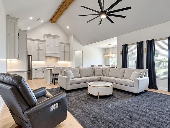 3rd image of 208 Braxton Way