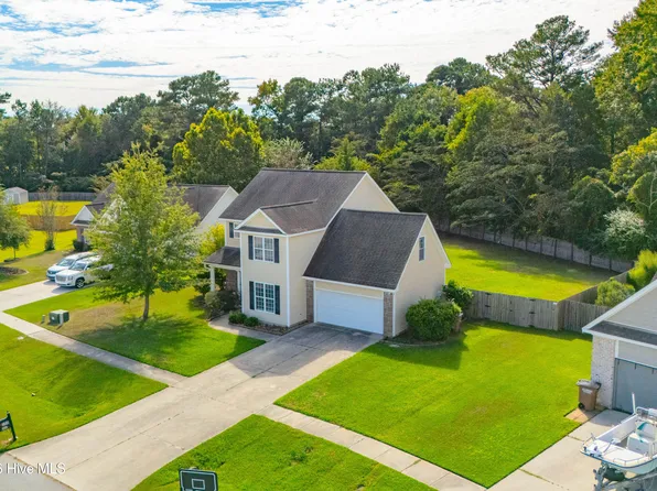 222 Diamond Court, Jacksonville, NC 28546