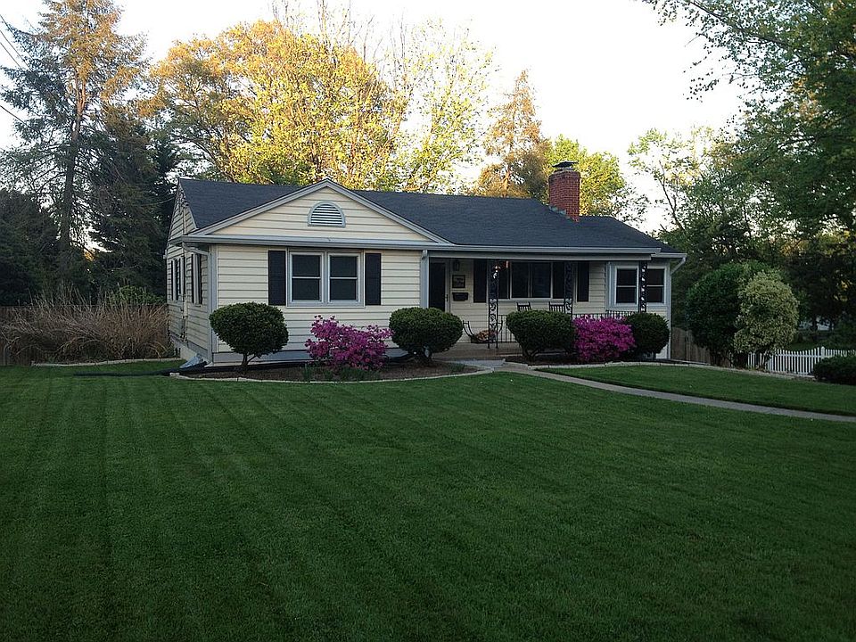 1st image of 1104 Grant St