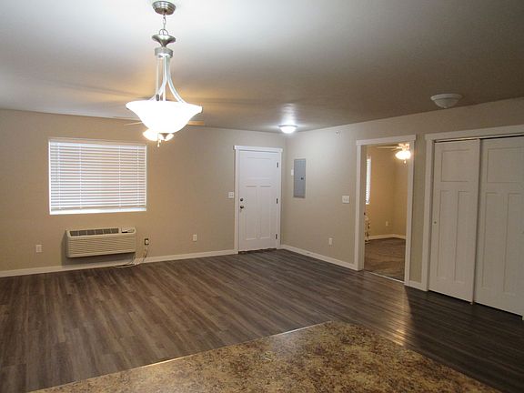 5th image of 1531 Aryn Ln #101