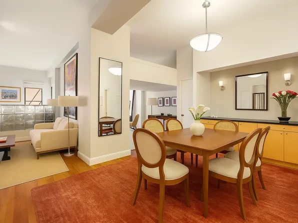 23 Waverly Place image 3 of 15