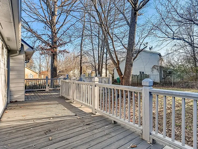 4150 Lake Mist Dr NW — Photo 31