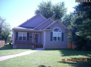51 Paul St, Bedford, OH 44146