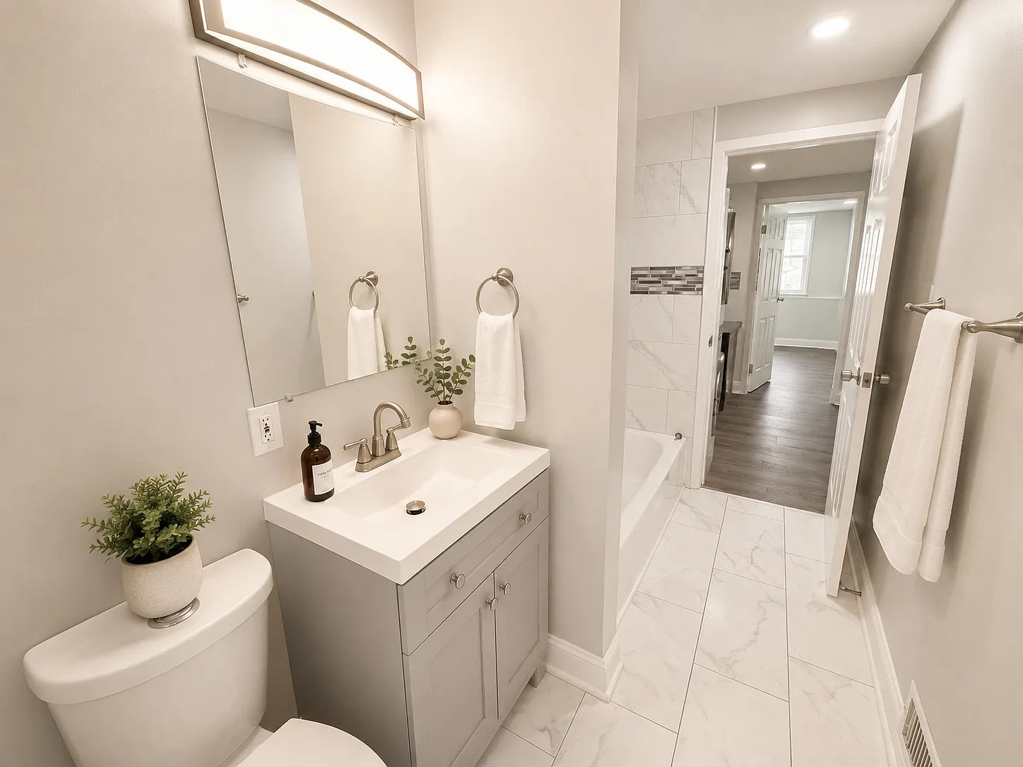 3 bed, 1320 sqft, $2,297 — Photo 3