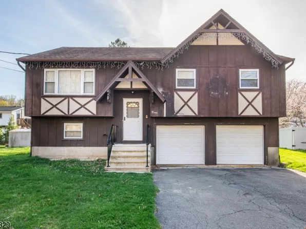 20 Brown Trl, Hopatcong Boro, NJ 07843