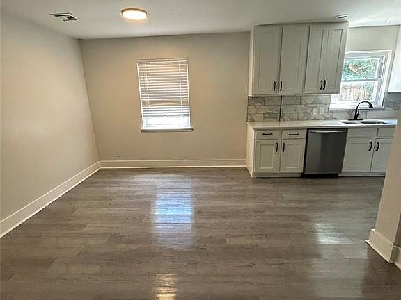 2nd image of 2116 Westchester Dr