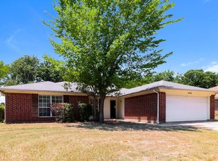 4200 Cypress Springs Dr, Arlington, TX 76001