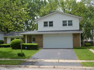 2813 Knollwood Pl, Hazel Crest, IL 60429