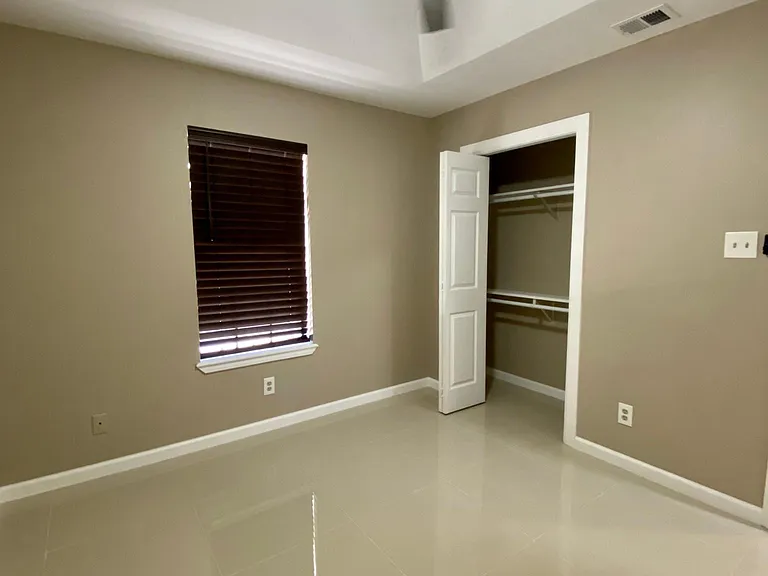 1202 Bryce Dr #5 — Photo 16