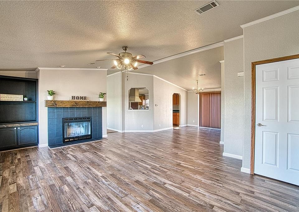 1st image of 4183 W Country Club Blvd