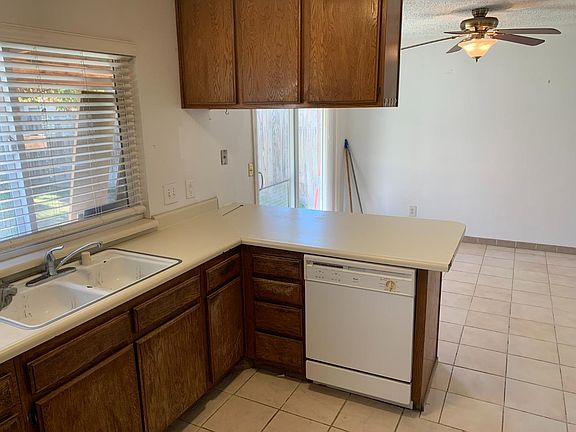 4th image of 3636 Cattle Dr