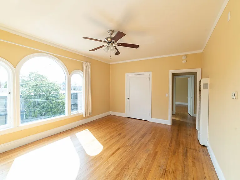 3507 Glen Park — Photo 2