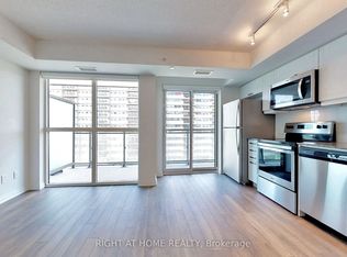 30 Meadowglen Pl #802, Toronto, ON M1G 0A6