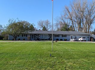 5980 E South Prairie Dr, Morris, IL 60450
