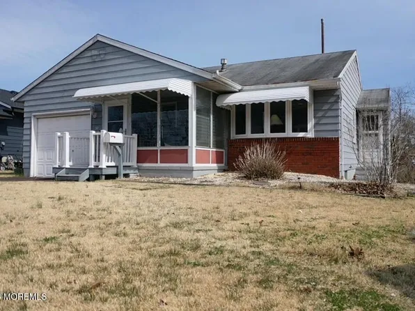 39 Coral Bell Holw Hollow, Toms River, NJ 08755