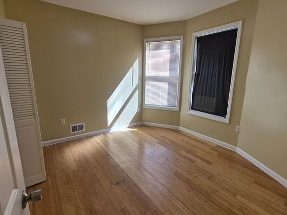 4th image of 410 Harrison St #2
