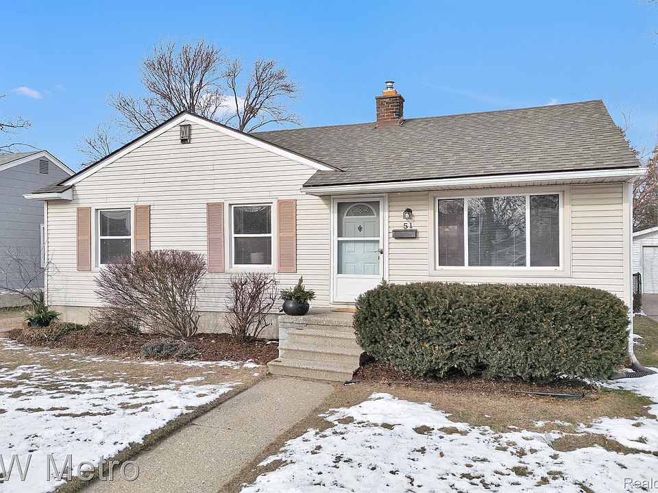 1st image of 51 Lincoln Ave