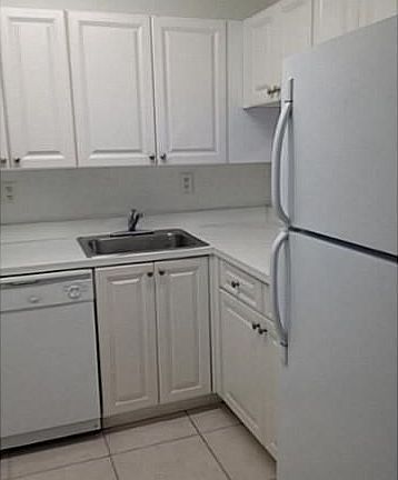 4th image of 13120 SW 92nd Ave #B-203